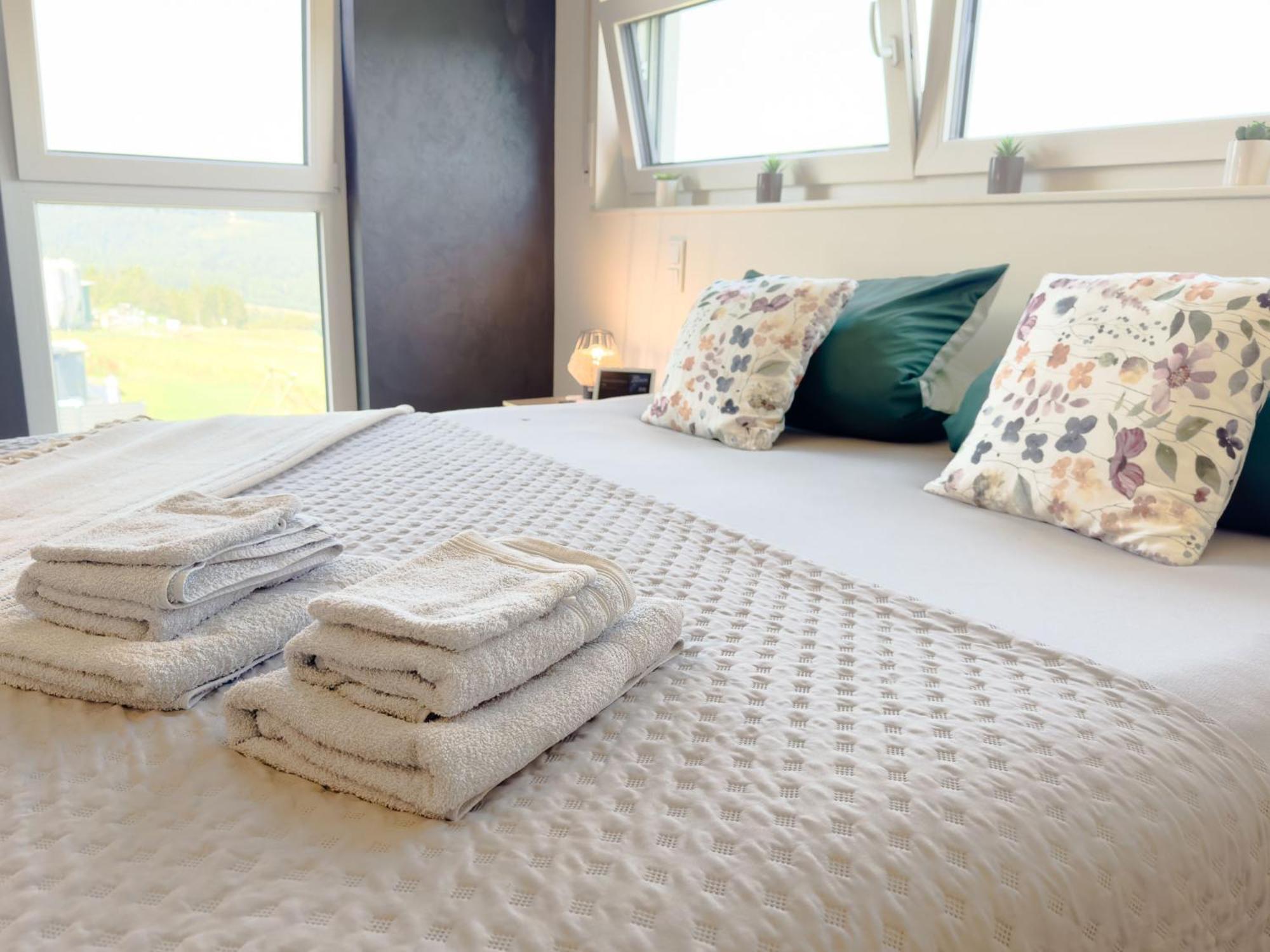 Serenity Vista Retreat Bnb Bescheid Eksteriør bilde